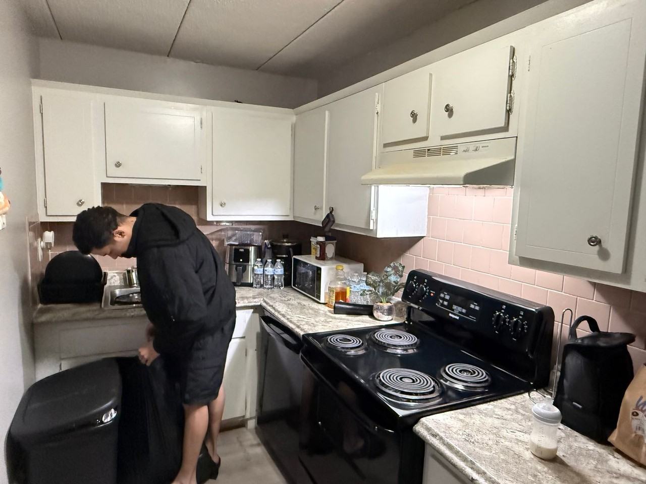 262 Union Ave - Photo 3 of 5
