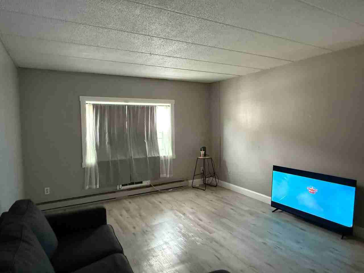 262 Union Ave - Photo 4 of 5