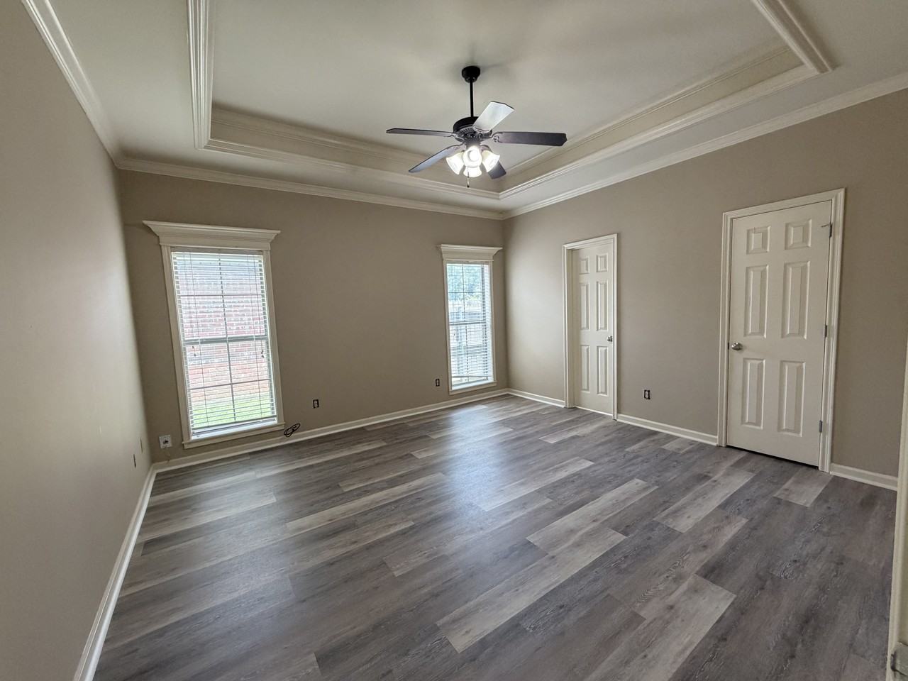124 Saint Fabian Dr #1 - Photo 5 of 10