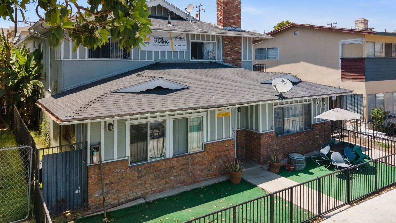 811 Gardenia Avenue - Photo 3 of 3