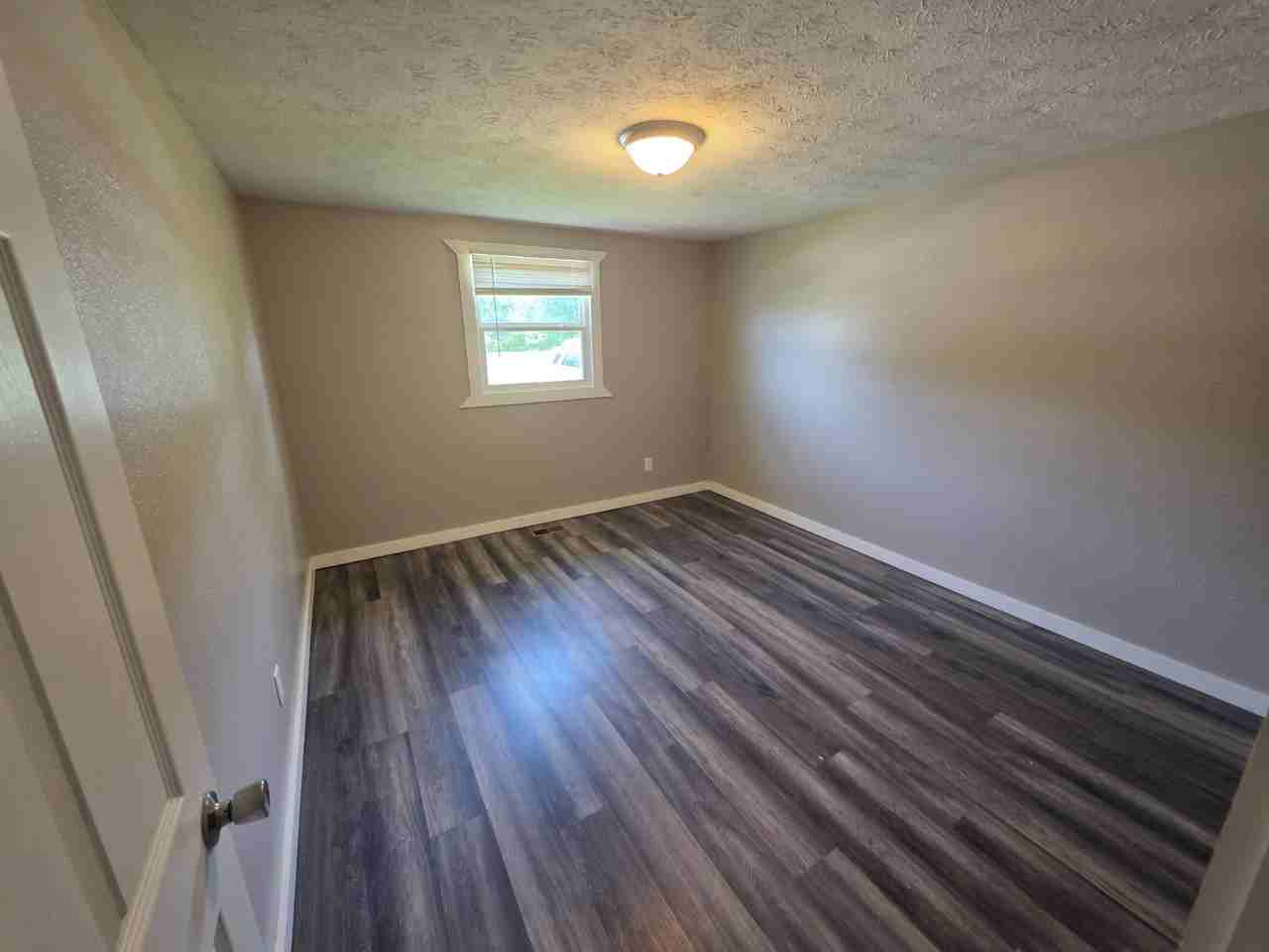 1170 Leota Dr #1 - Photo 4 of 7