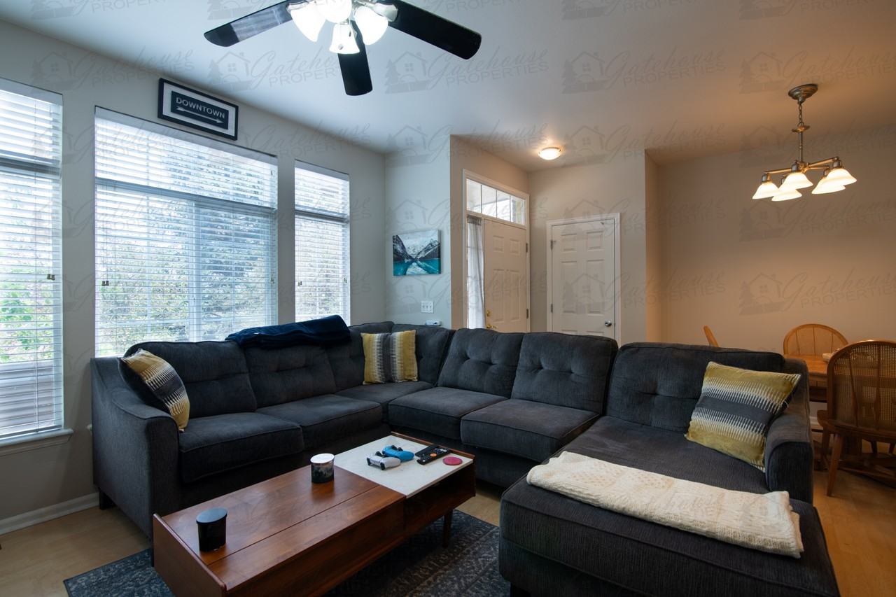 5555 E Briarwood Ave #1 - Photo 5 of 50