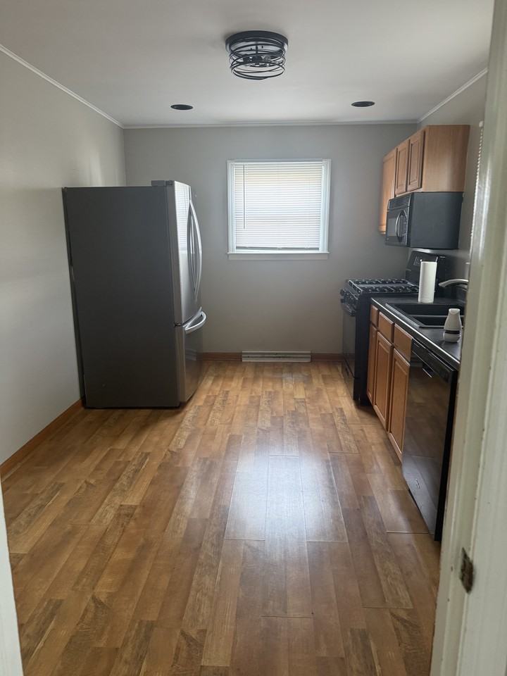 116 Briargate Rd #1 - Photo 3 of 10