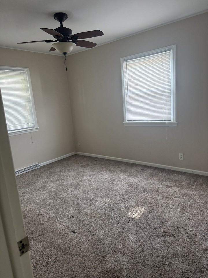 116 Briargate Rd #1 - Photo 7 of 10