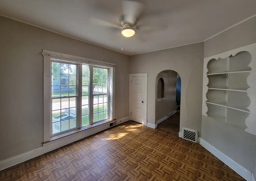 511 S Frederick Ave #1 - Photo 7 of 22