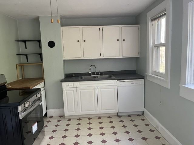 26 Pelzer St #1 - Photo 4 of 20