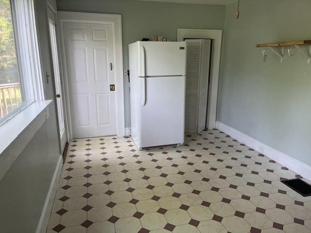 26 Pelzer St #1 - Photo 5 of 20