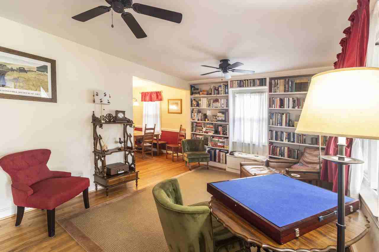 1815 Belvedere Blvd #1 - Photo 4 of 31