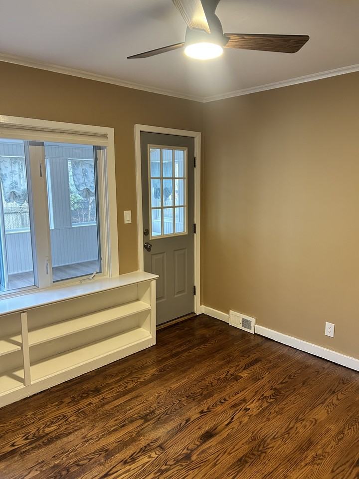 74 Matthews St #1 - Photo 3 of 21