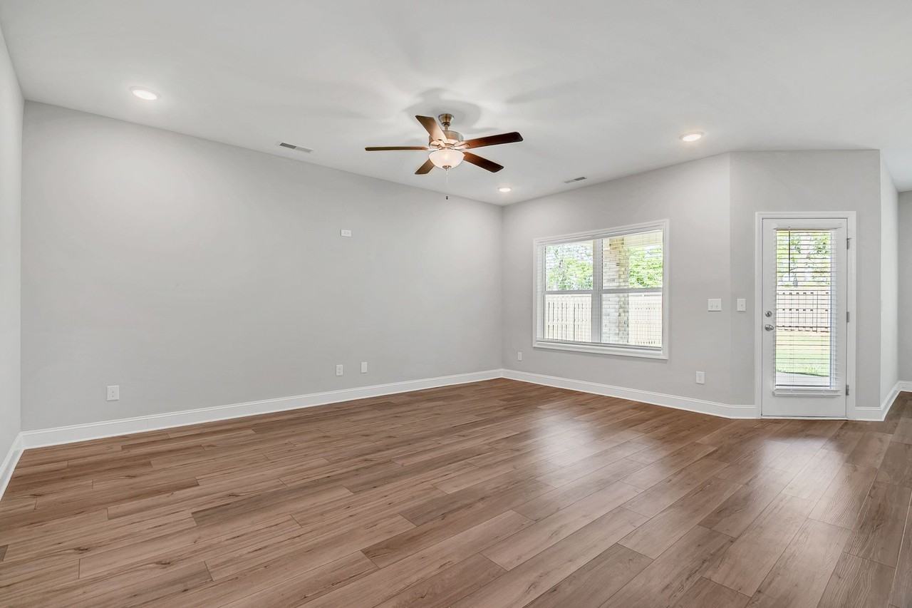 147 Ivy Vine Dr #1 - Photo 3 of 8