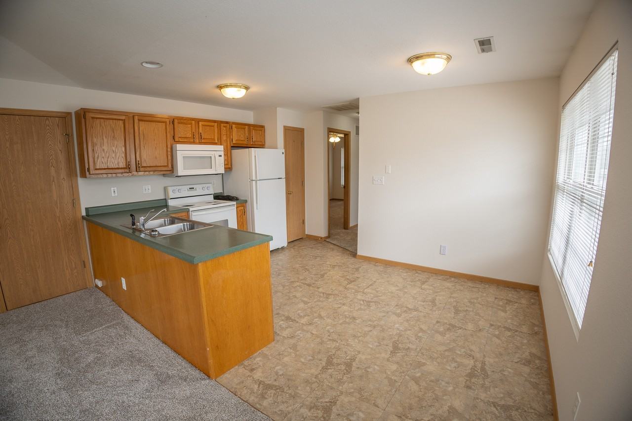127 Ventura Ave #A - Photo 7 of 23