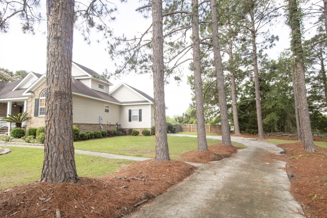1008 Houndsbark Ct #1 - Photo 3 of 27