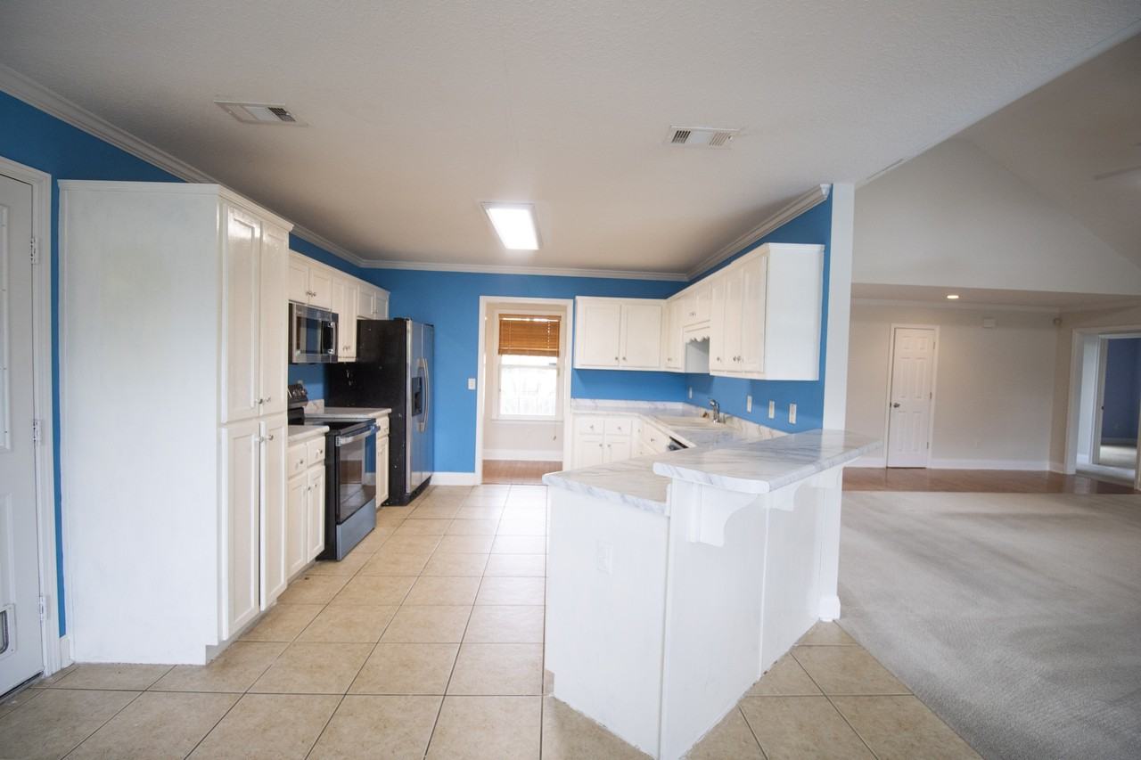 1008 Houndsbark Ct #1 - Photo 7 of 27