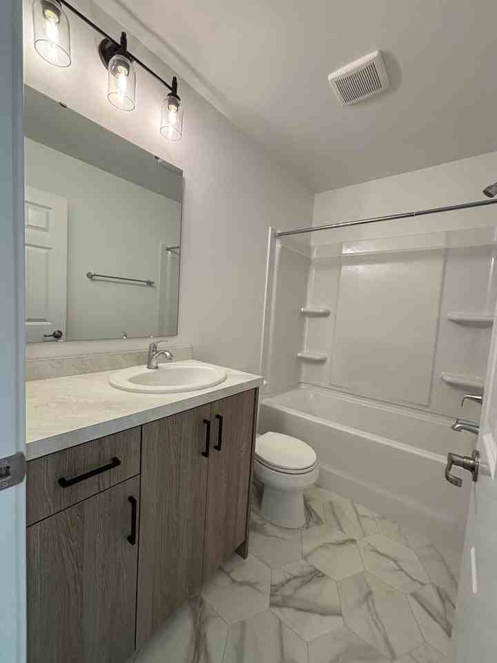 7245 30th St S - Photo 3 of 11