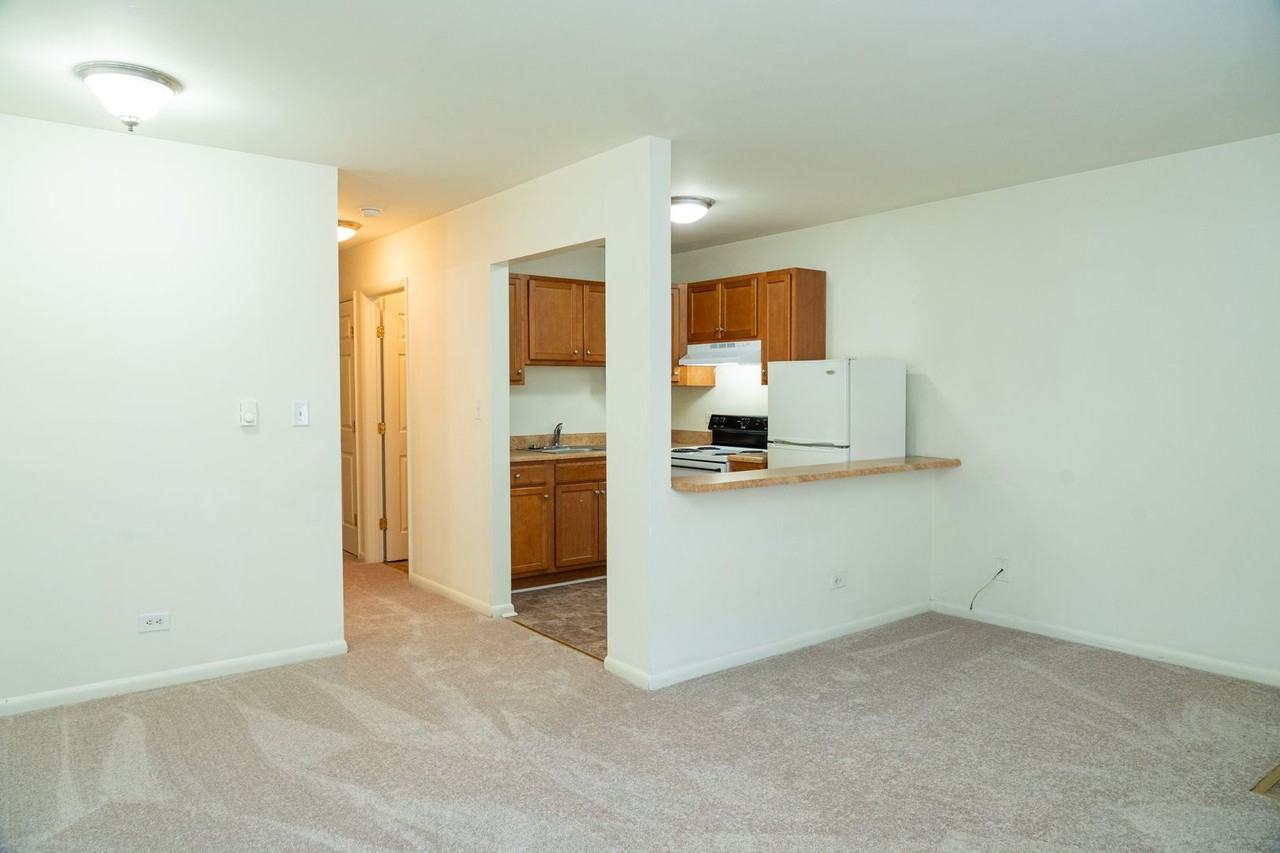 Lynnhaven Apartments - Photo 7 of 41
