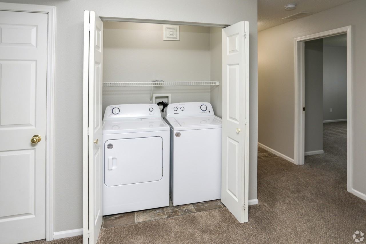 2502 Georgetowne Dr Nw #2502 - Photo 6 of 18
