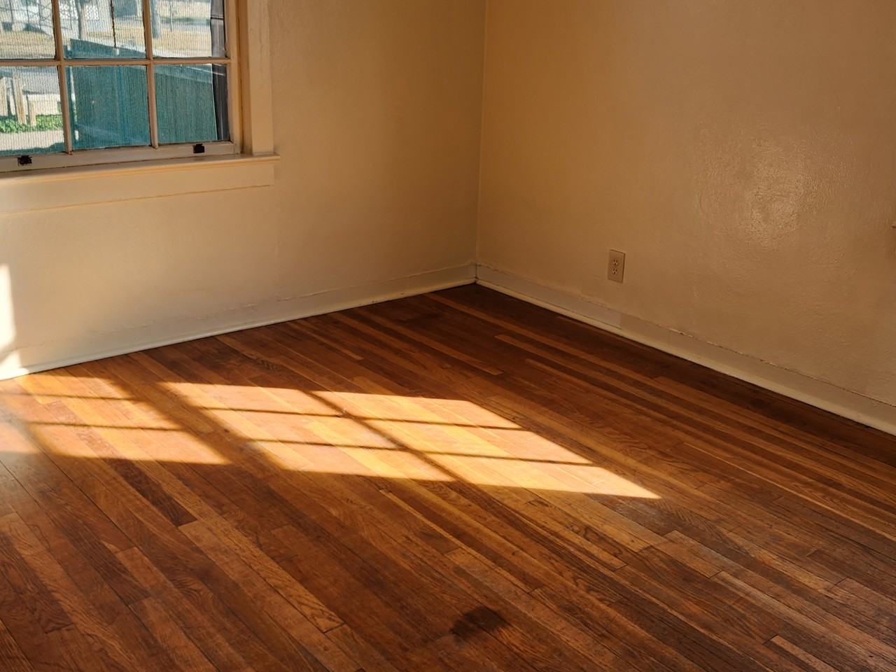 602 N Ohio Ave #1 - Photo 7 of 10