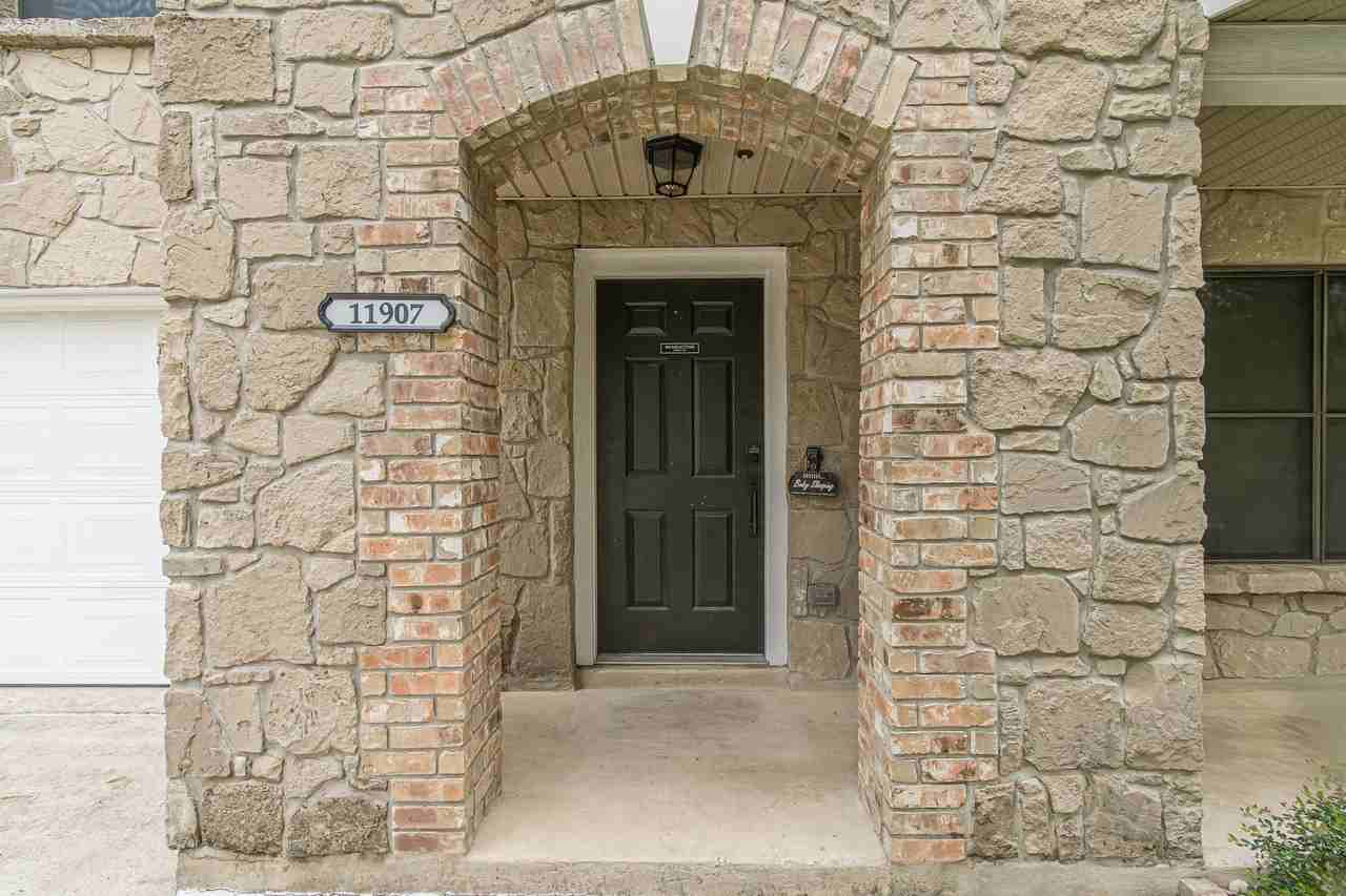 11907 Altamonte Oaks #1 - Photo 3 of 36