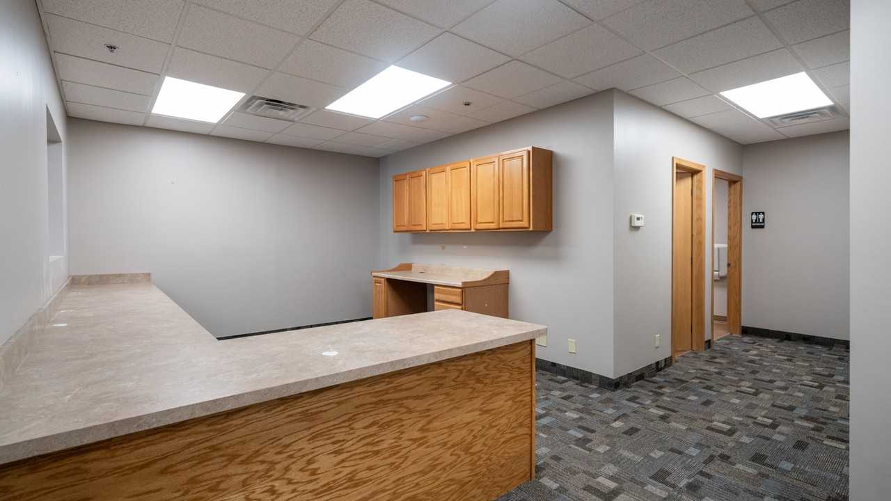 3327 W Capital Ave #05 - Photo 5 of 50