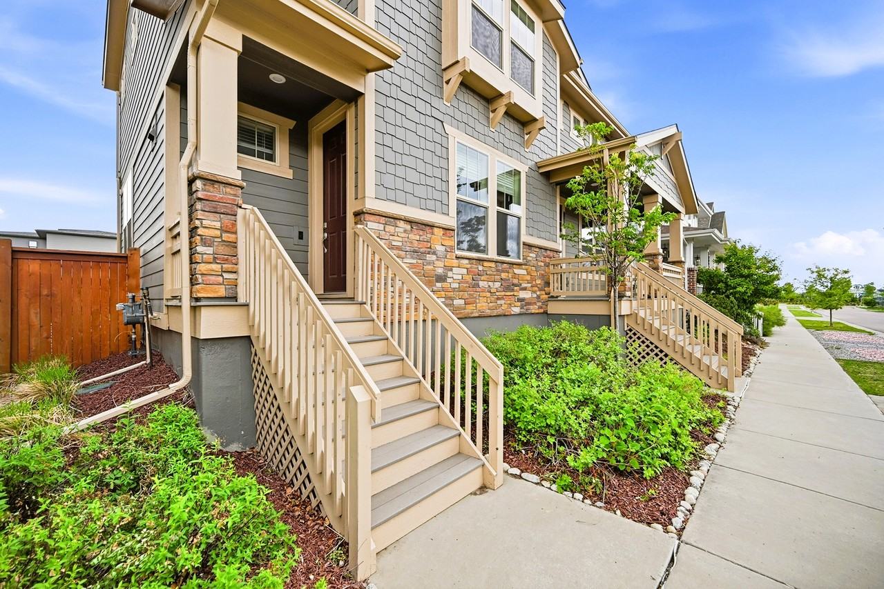 10054 E 59th Ave #1 - Photo 4 of 42