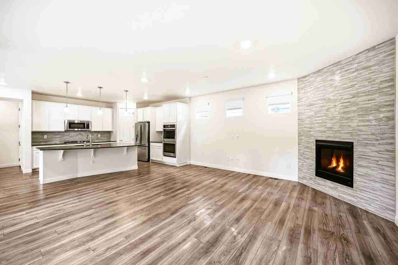 10054 E 59th Ave #1 - Photo 7 of 42