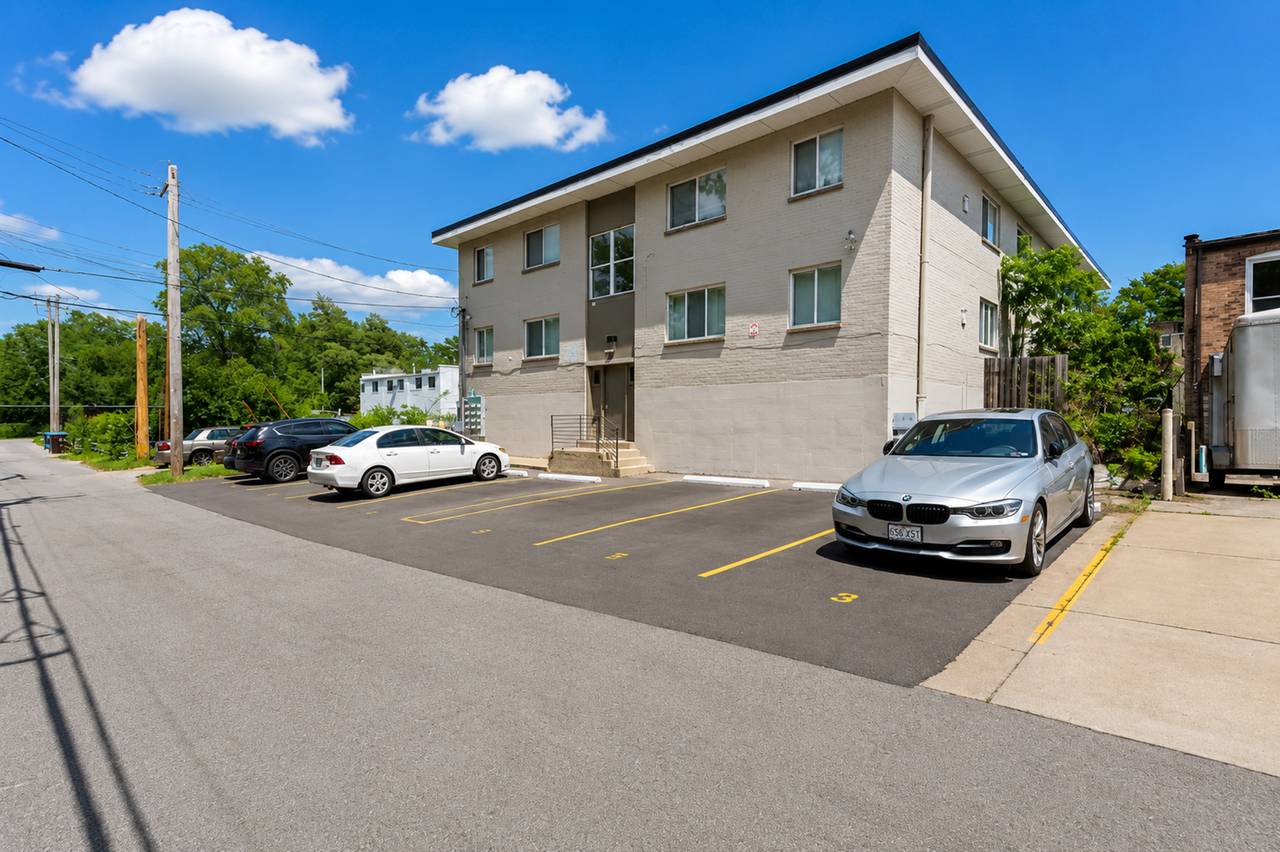 3119 Morganford - Photo 4 of 9