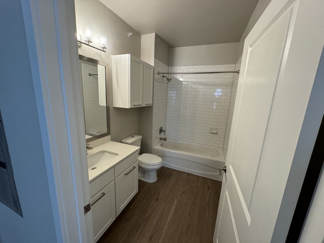 600 Creekside Crossing - Photo 5 of 19