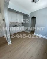featured image of 2701 Arlington Ave