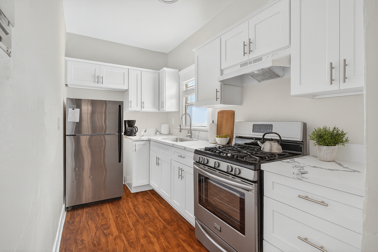 905 Cherry Ave. - Photo 2 of 3