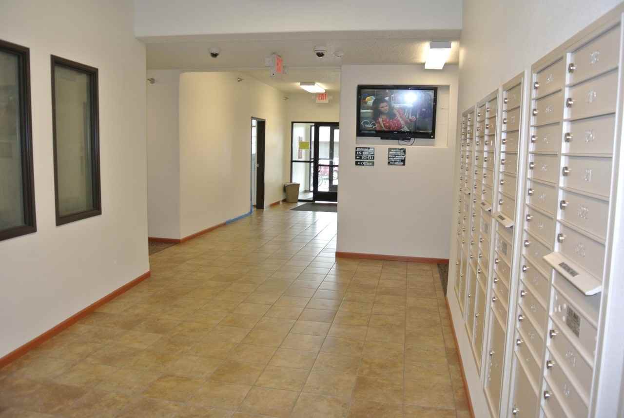 Dakota Creek Apartments - Photo 4 of 38