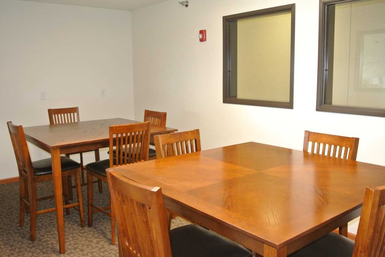 Dakota Creek Apartments - Photo 6 of 38