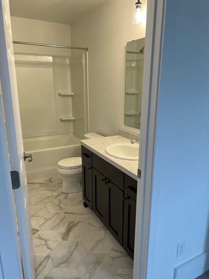 302A Torontos Ct - Photo 7 of 12