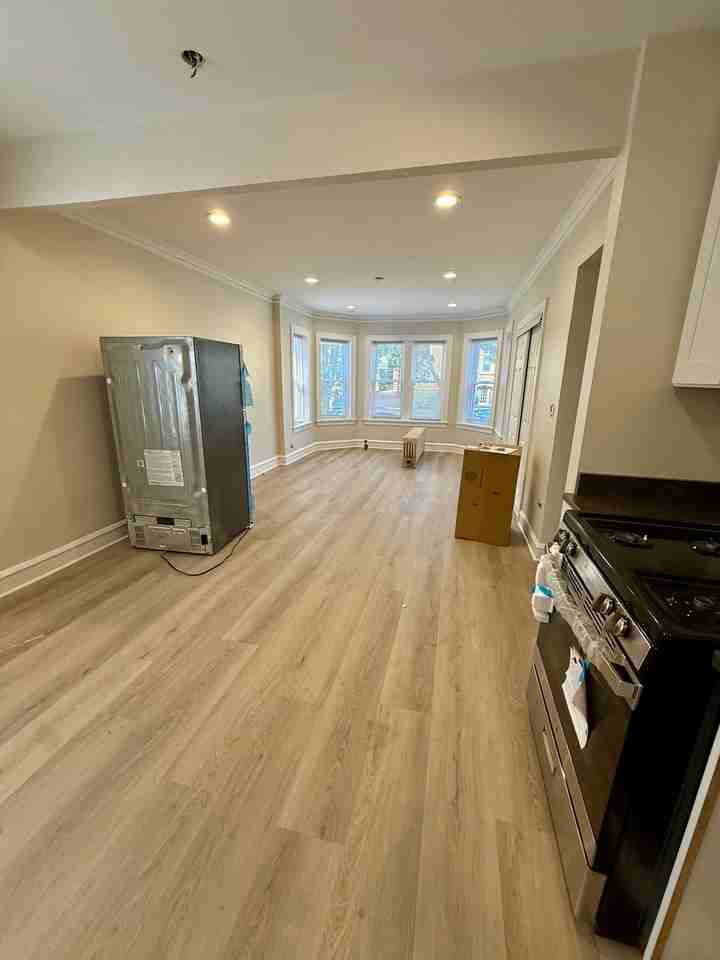 2953 North Linder AvenueApt 1 #2953-1 - Photo 5 of 8