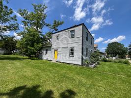 featured image of 3009 E Lynn St #1