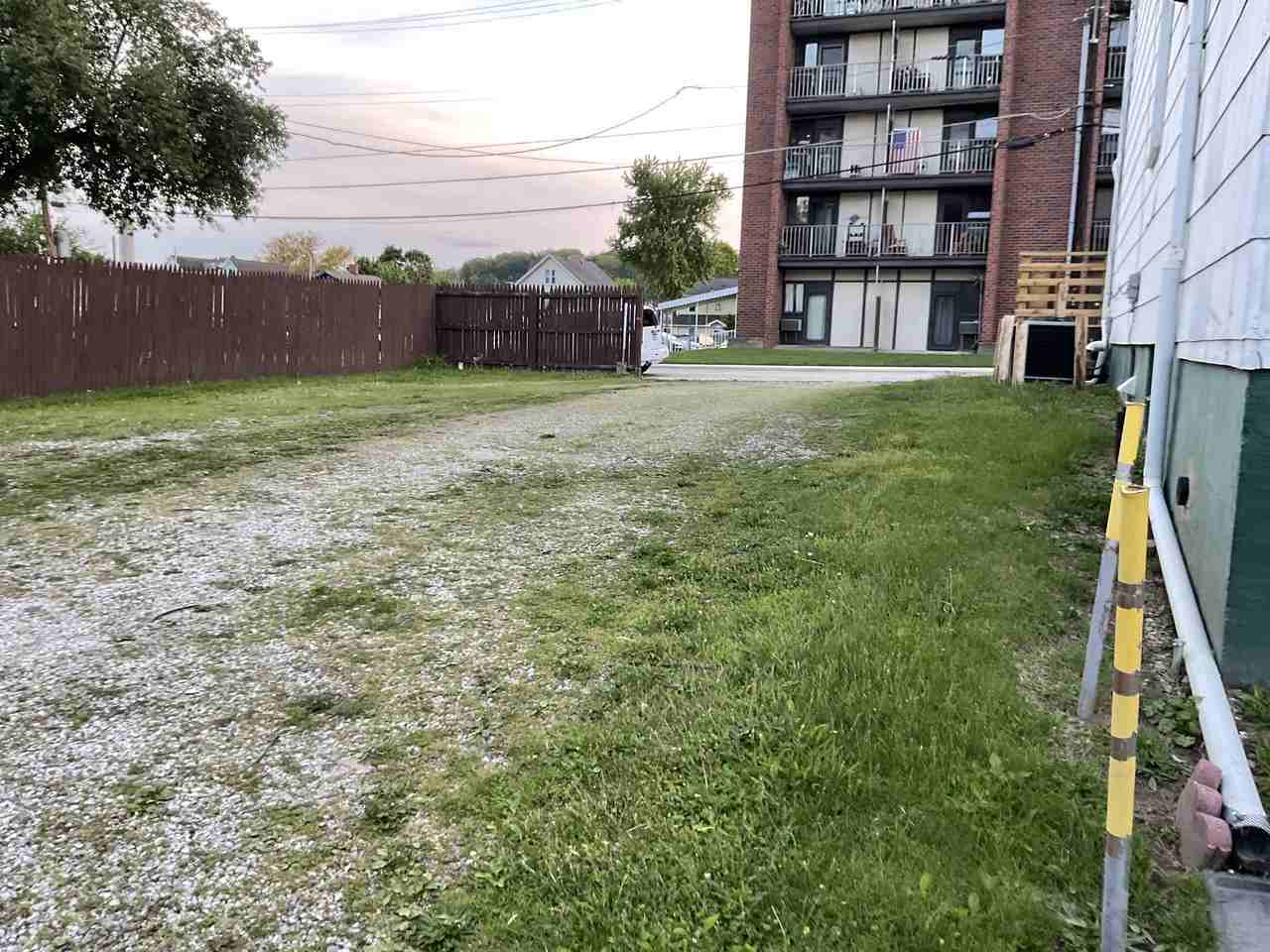 320 Main St Fl 2 #2 - Photo 3 of 9