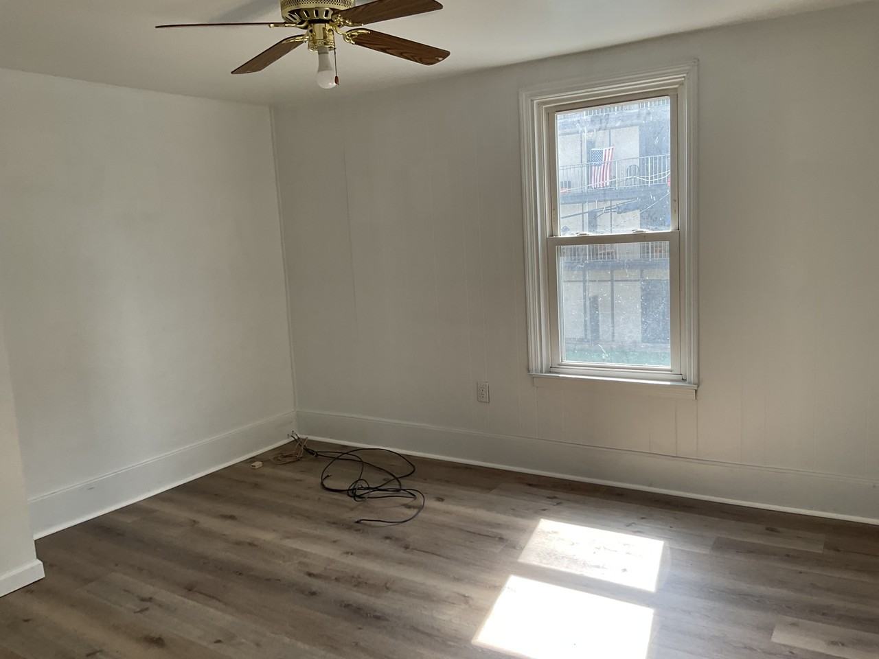 320 Main St Fl 2 #2 - Photo 6 of 9