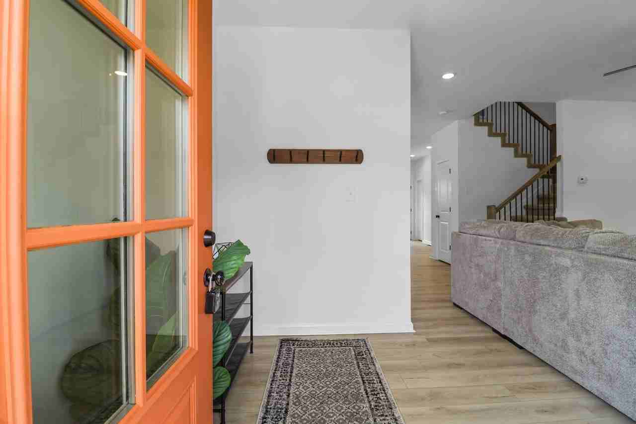 1150 Tybee Dr #1 - Photo 6 of 32