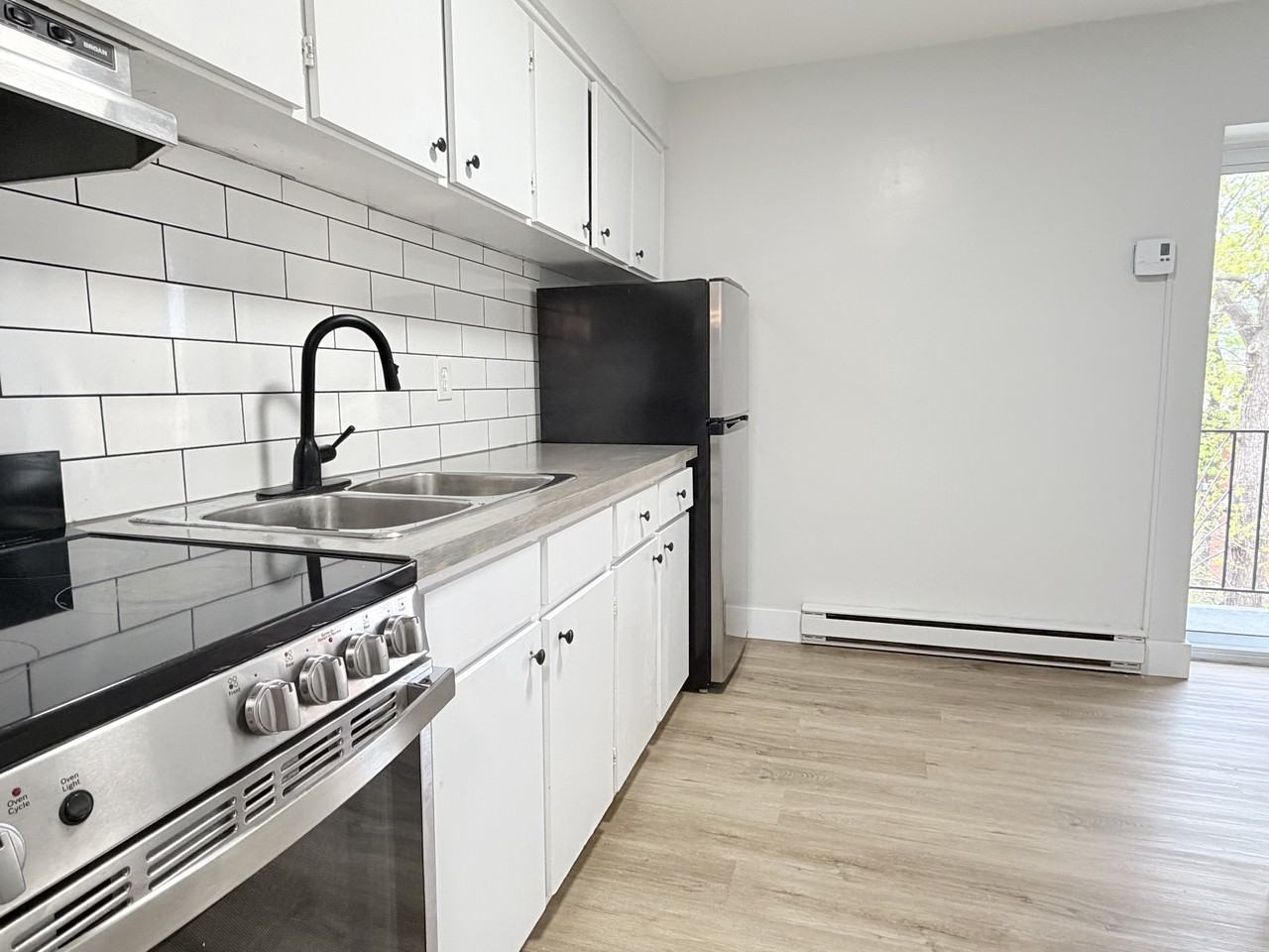 1030 Lillian Ave #101 - Photo 2 of 15