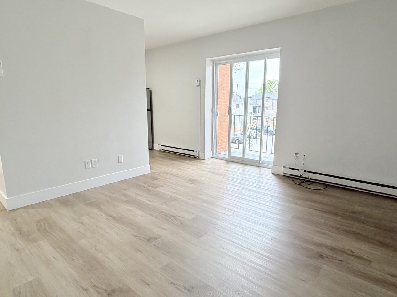 1030 Lillian Ave #101 - Photo 6 of 15