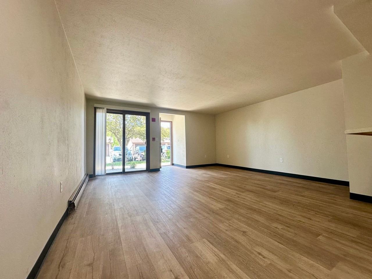 1750 Eldorado Dr - Photo 4 of 16