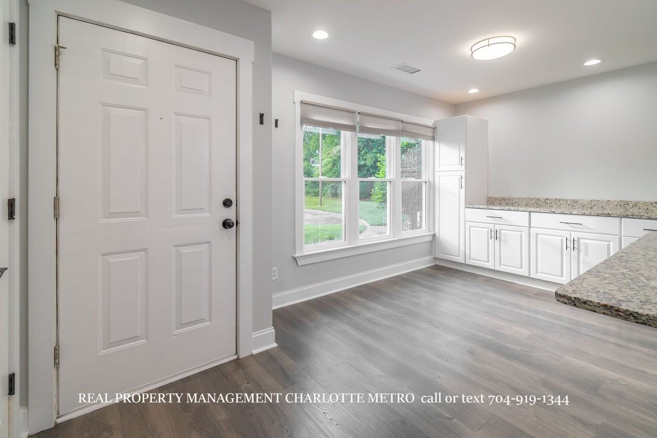 17429 Tuscany Ln - Photo 6 of 50