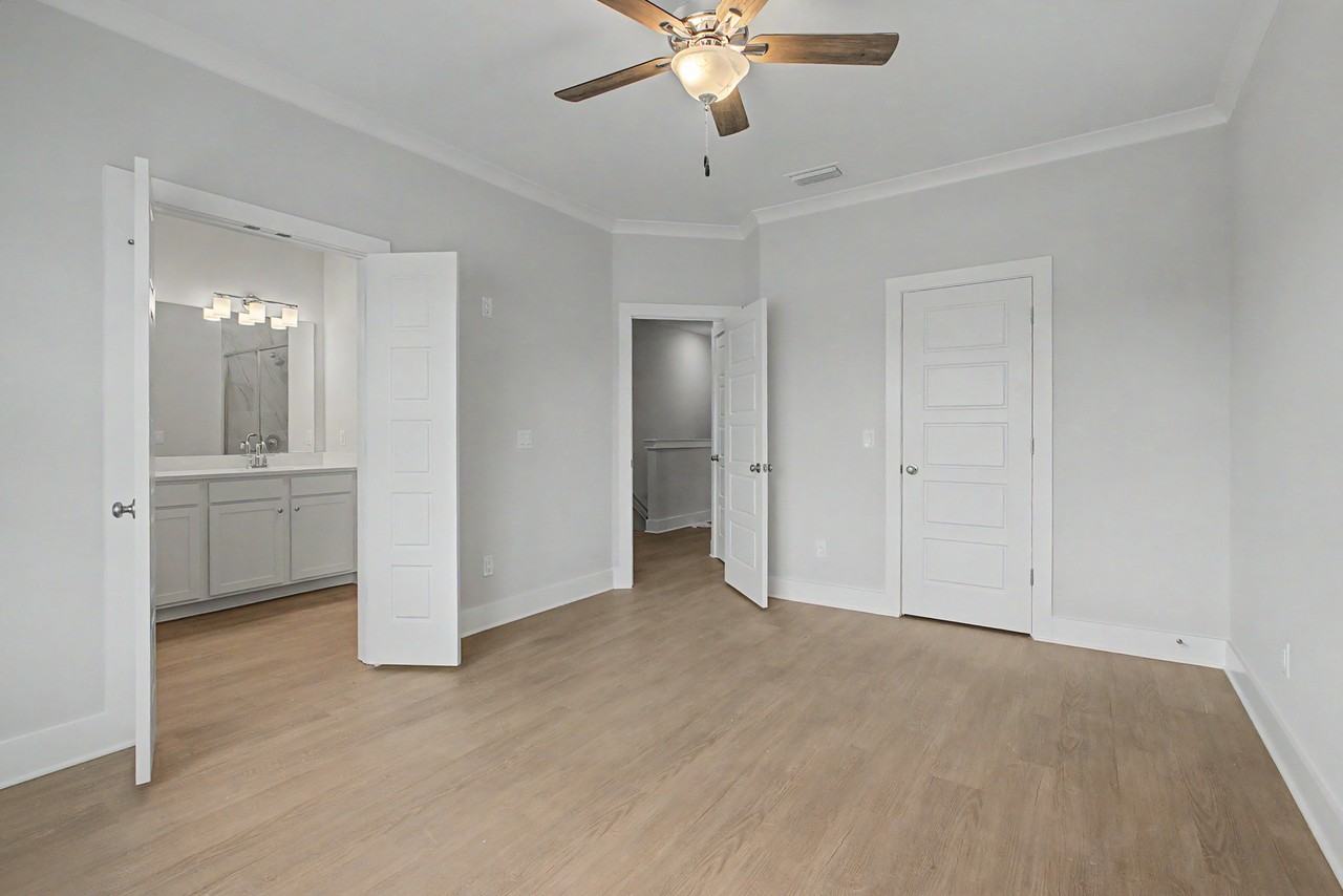 4065 Four Oaks Blvd #1 - Photo 4 of 23