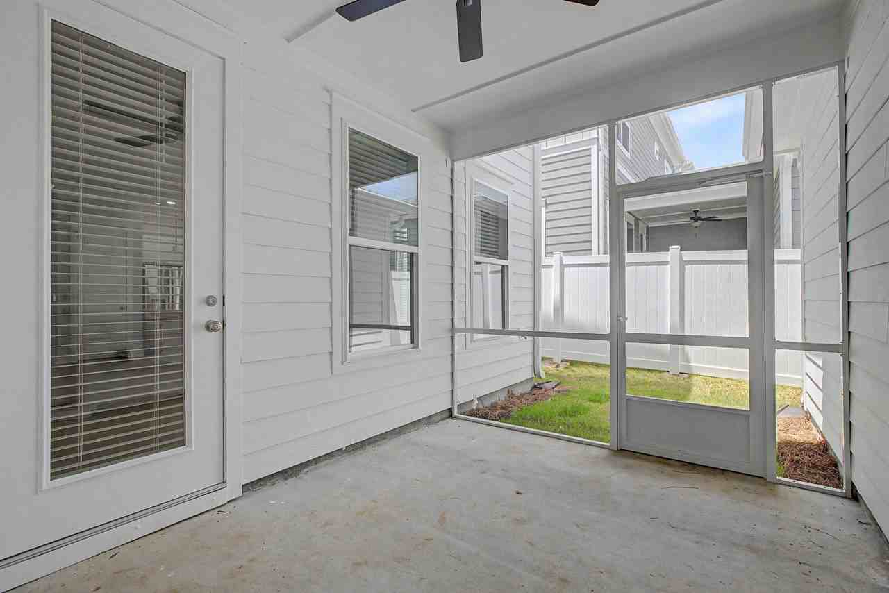 4065 Four Oaks Blvd #1 - Photo 6 of 23