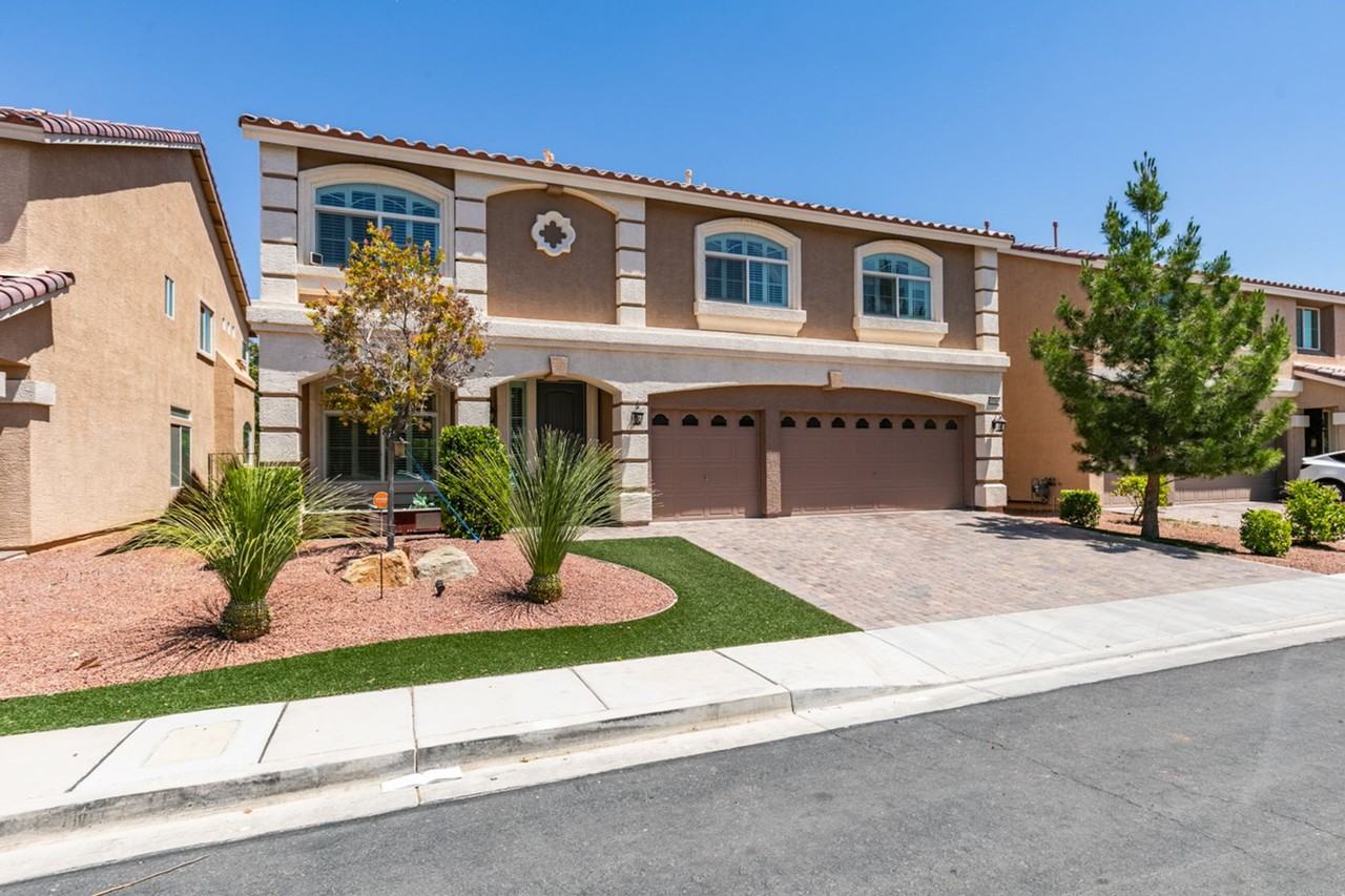 9766 Cadence Creek Ct - Photo 2 of 40