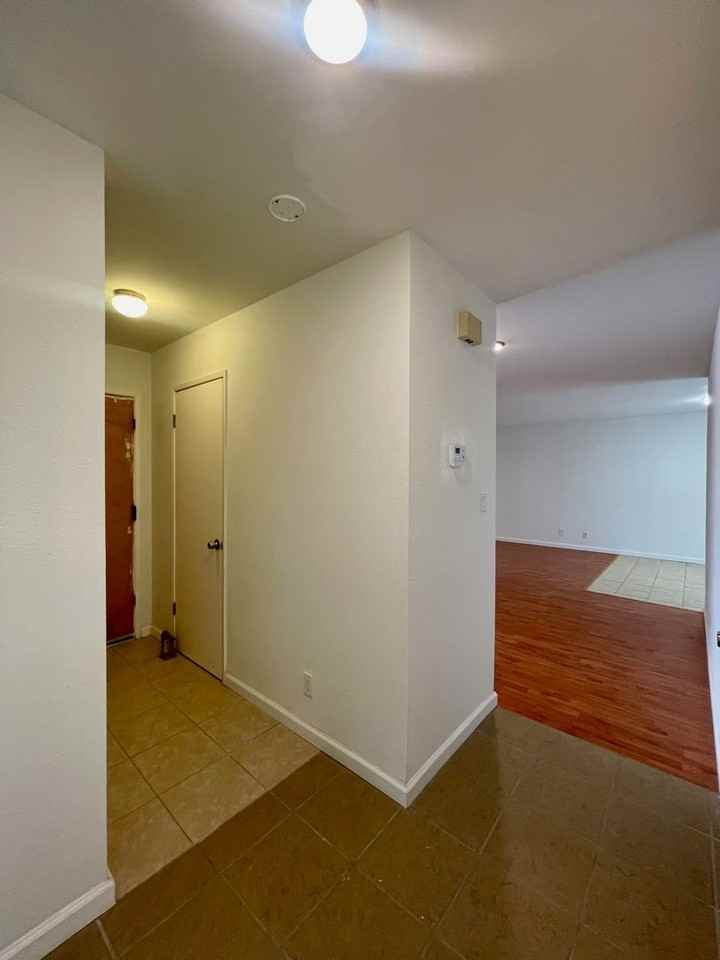 505 East Ave - Photo 3 of 22