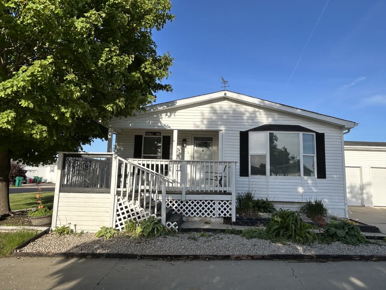 649A Bluebird Cir #649A - Photo 2 of 28