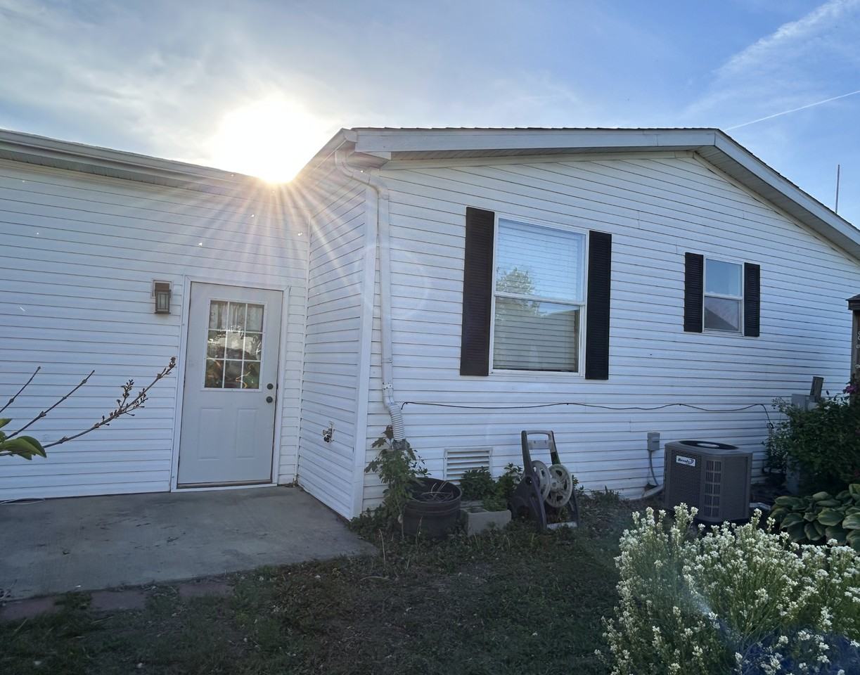649A Bluebird Cir #649A - Photo 7 of 28