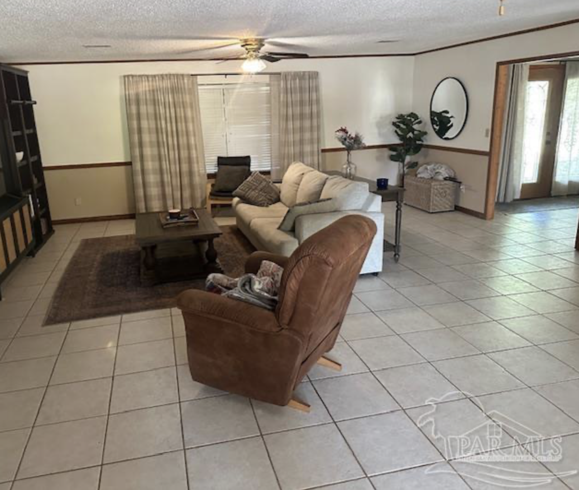 3132 Waterview Dr #1 - Photo 5 of 31