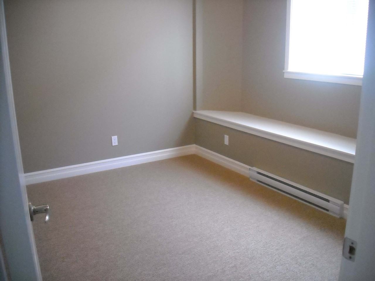 768 - 768 8th St #101 - Photo 7 of 10