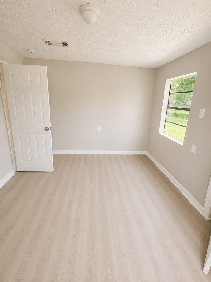 401 Carver Dr #1 - Photo 4 of 19